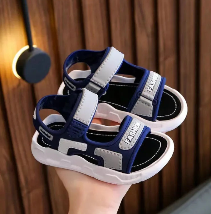 Sandales et pantouffles garçon