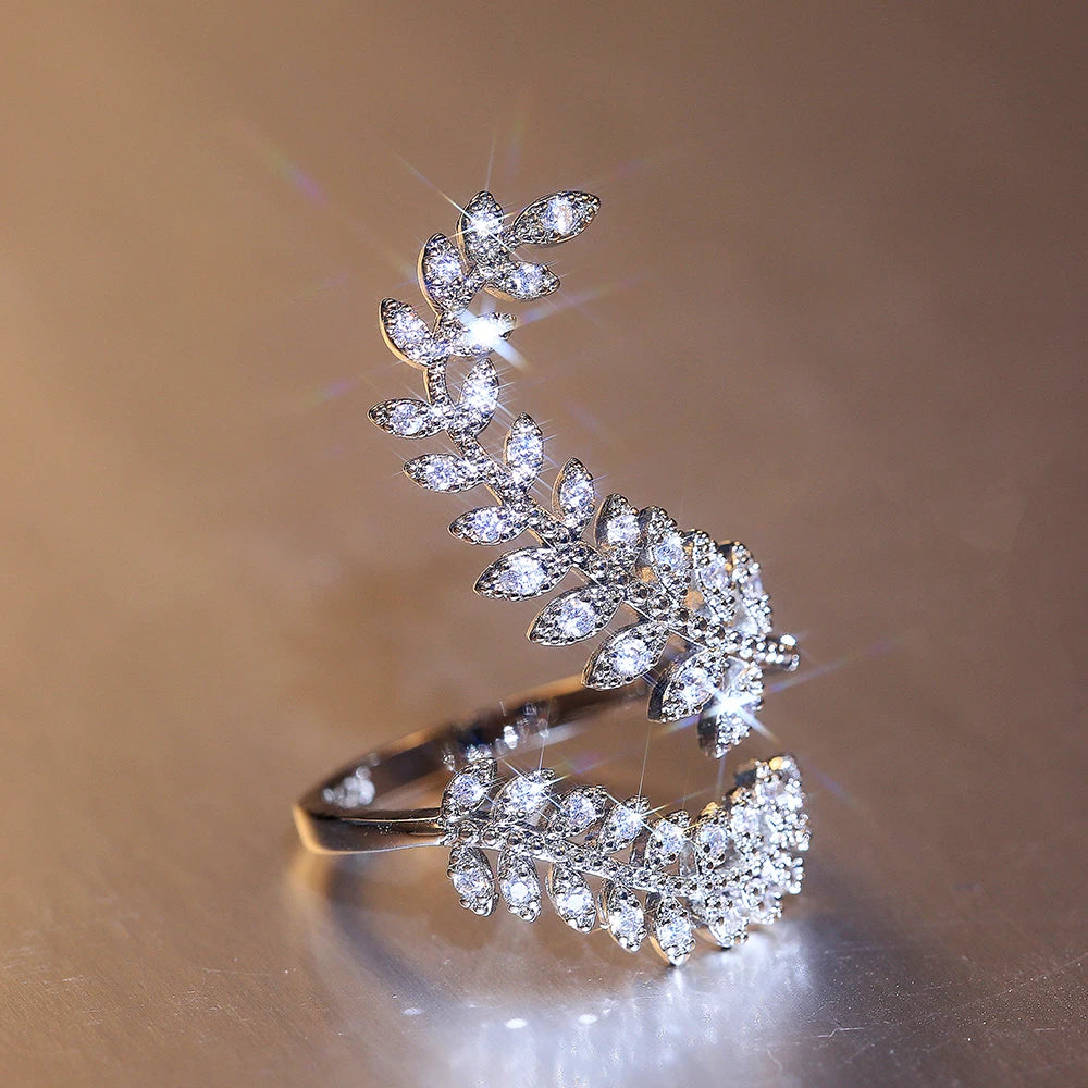 Silver Graceful Cocktail Ring with Zirconia Sparkle