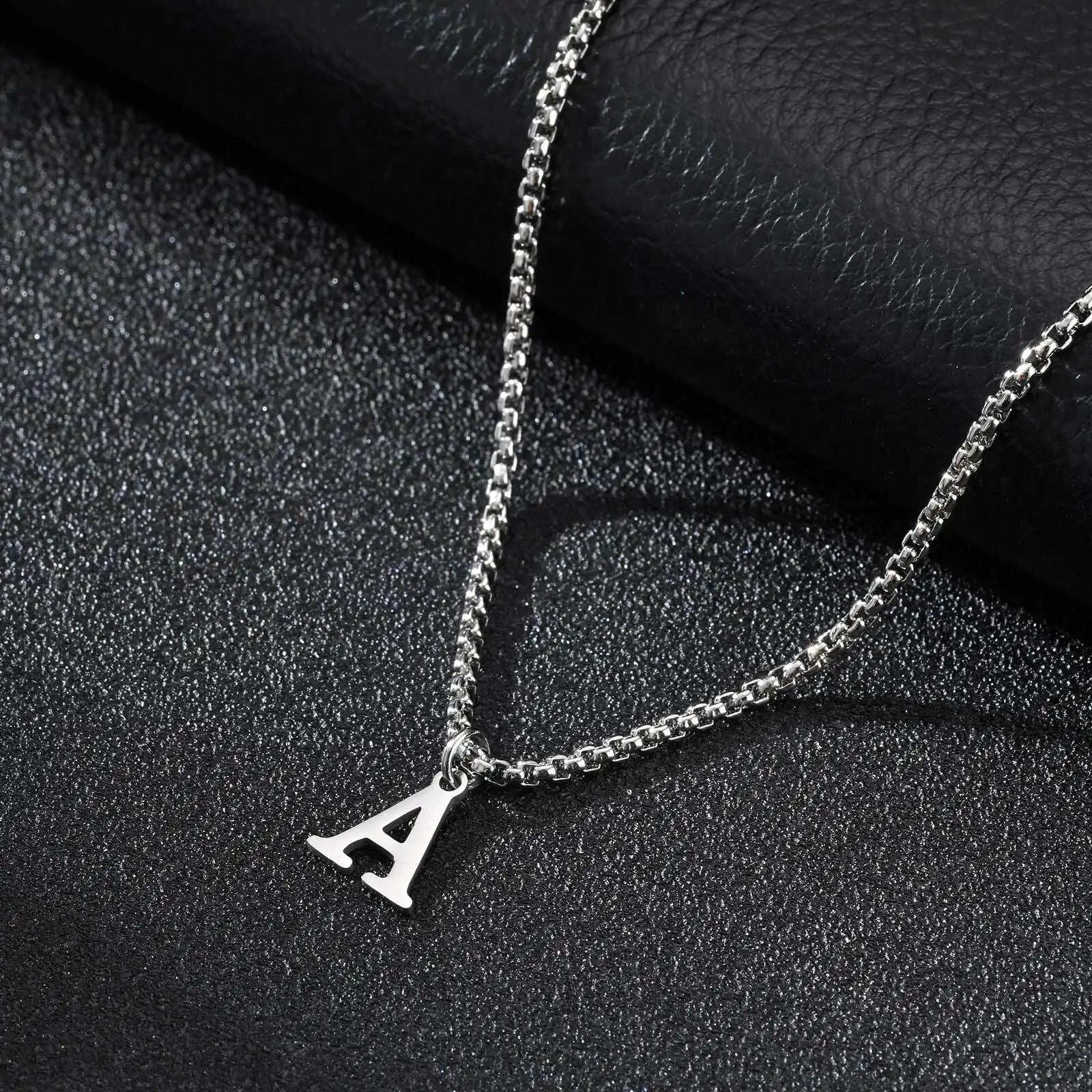 Collier Initiales Vnox en Acier Inoxydable