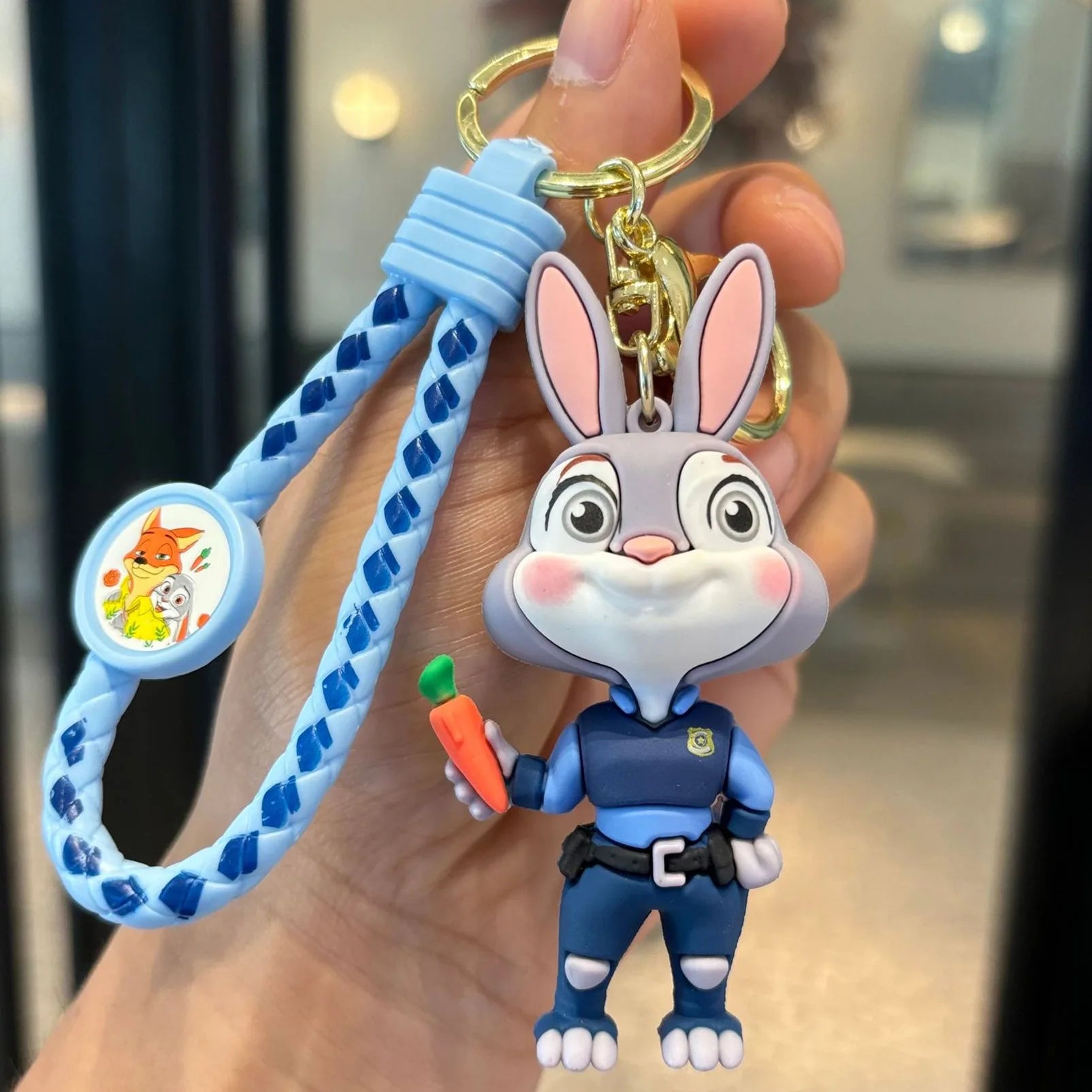 Disney Charm Keychains: Mickey, Minnie & Lilo Fun!