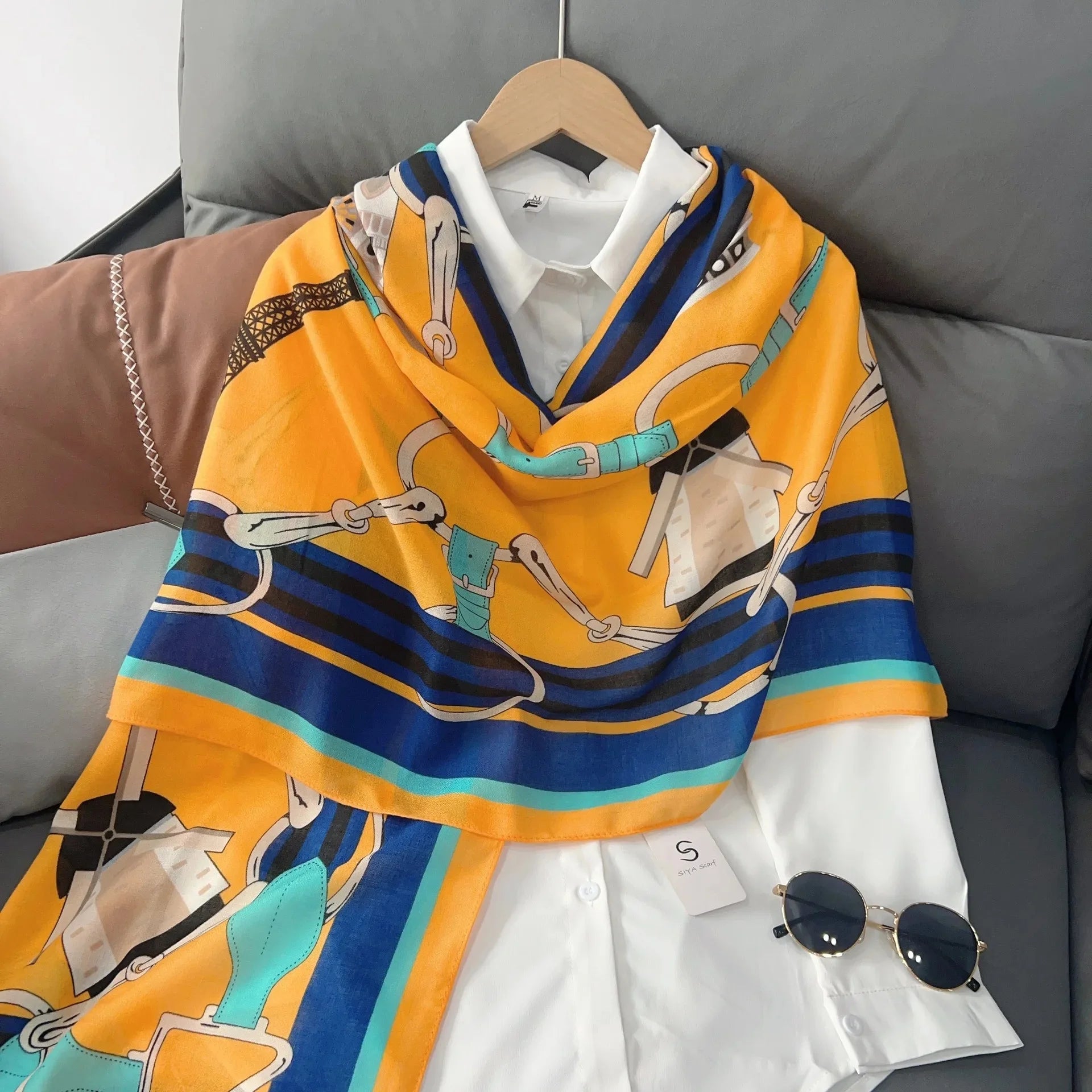 Écharpe Chic Coton-Lin : Élégance et Protection Solaire