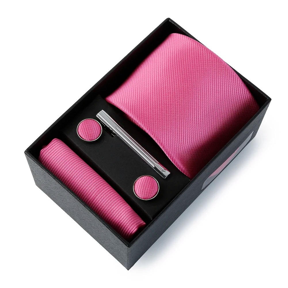Élégance Classique : Ensemble Cravate & Accessoires