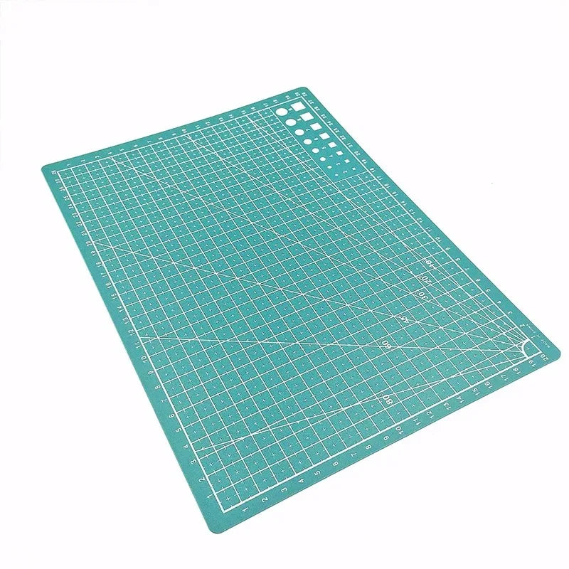 Tapis de Découpe Polyvalent A3/A4/A5 en PVC