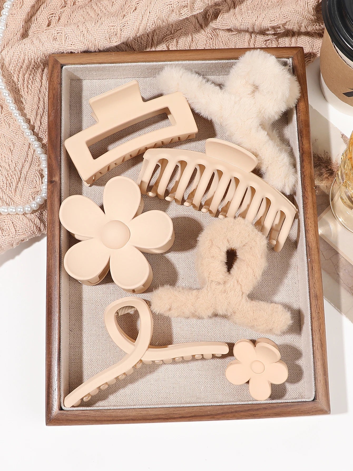 Griffes Élégantes - Pince à Cheveux Neutre