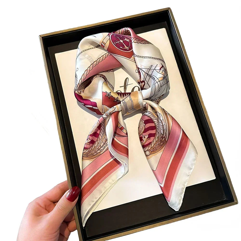 Foulard Luxe Satiné Équestre pour Femme