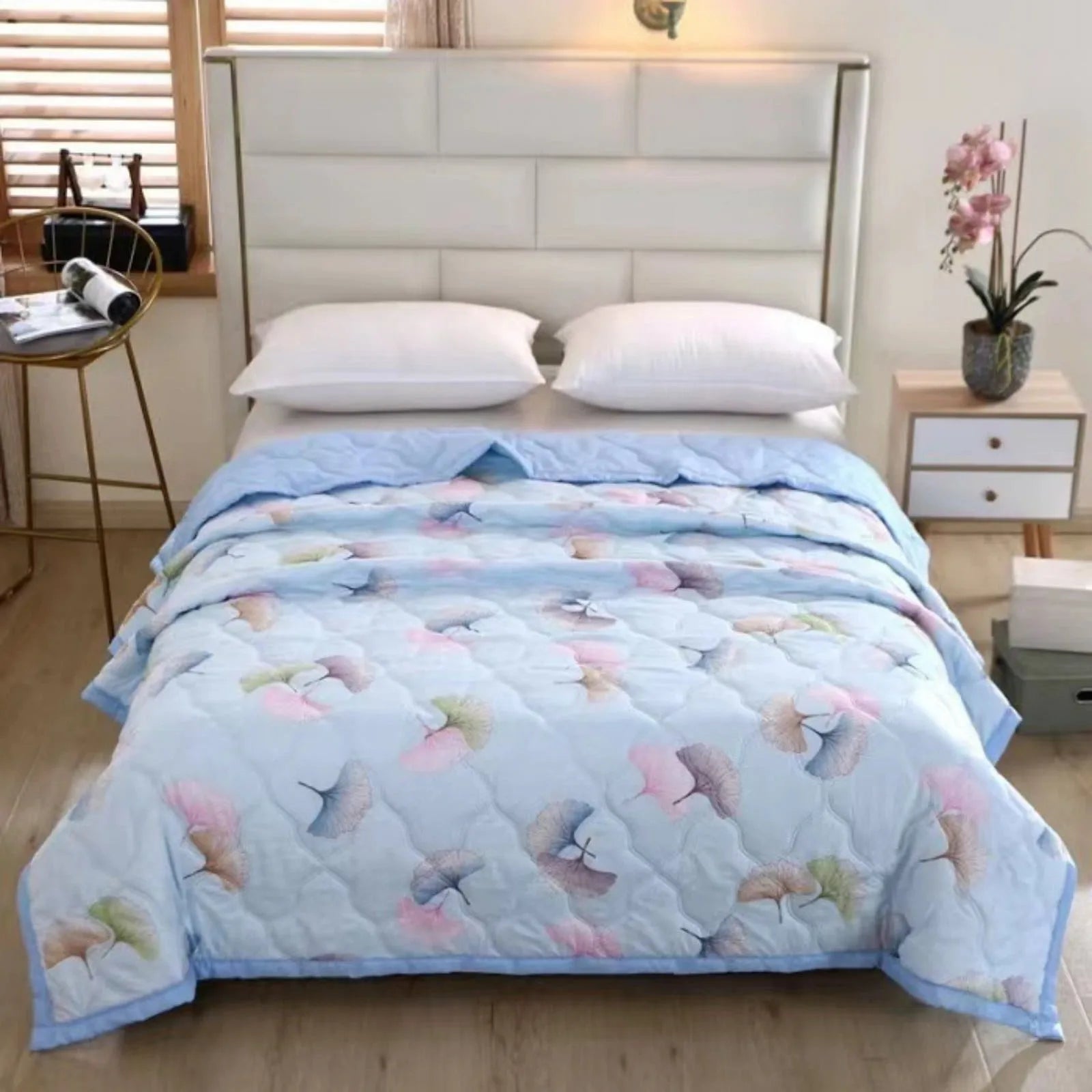 BreezeLite Queen Quilt: Airy Comfort for Summer Nights