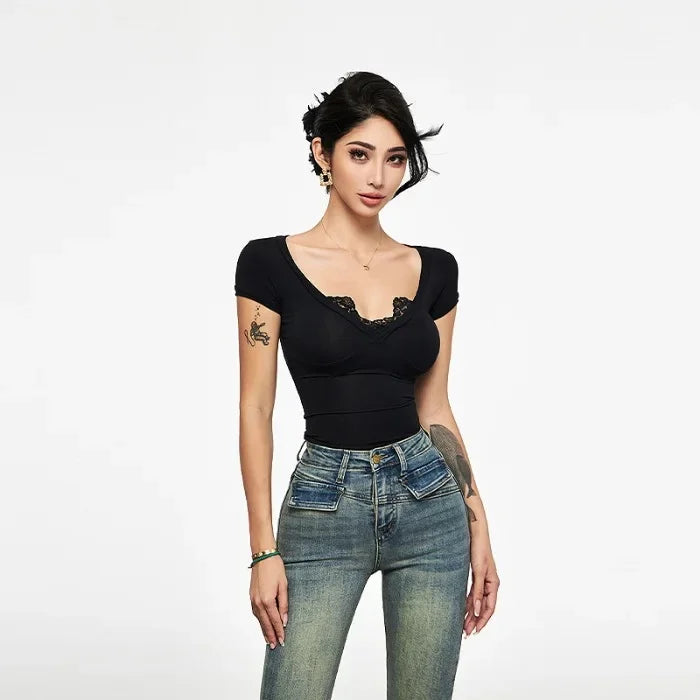 T-Shirt Élégance Dentelle V-Cou