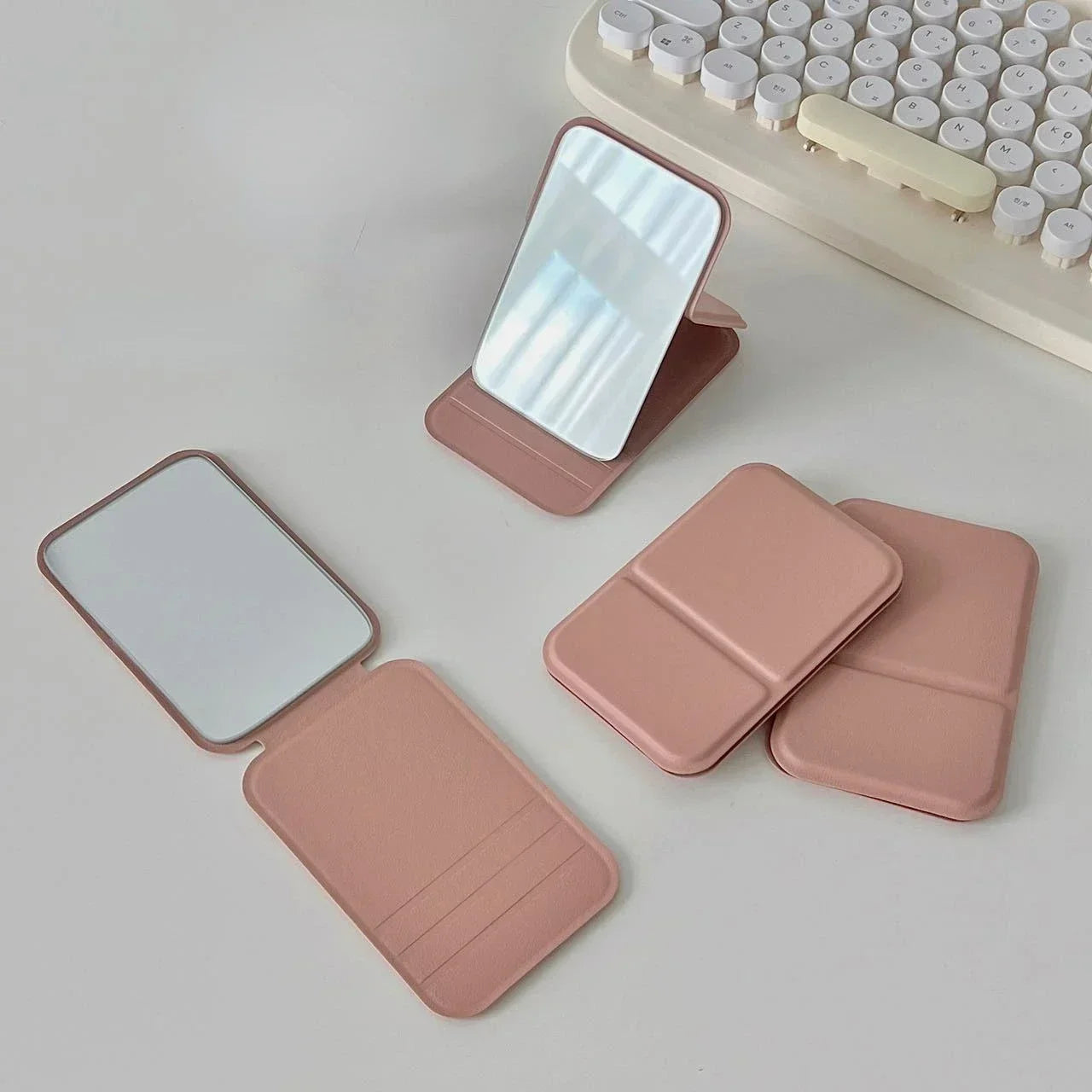 Miroir Pliable Compact en Cuir PU - Étudiant Mignon