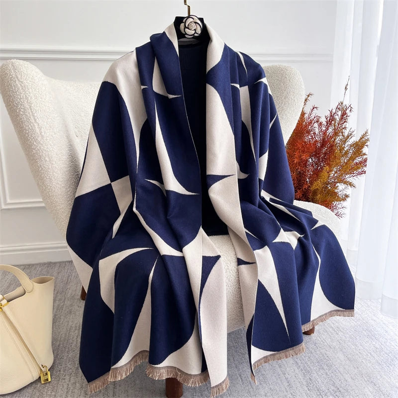 Écharpe Pashmina Élégante Fleurs Hivernale