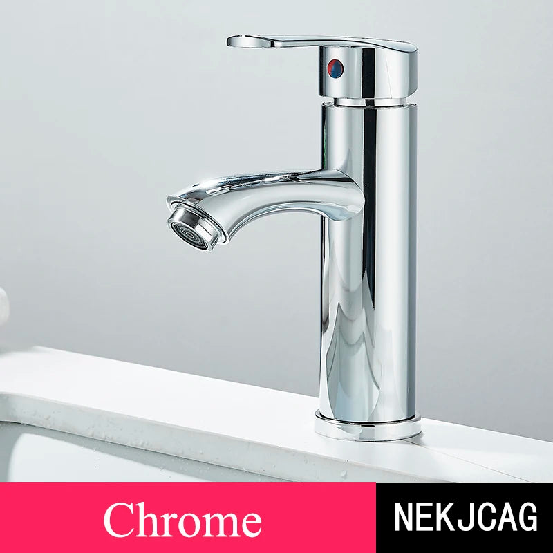 Robinet de lavabo chromé à poignée unique moderne