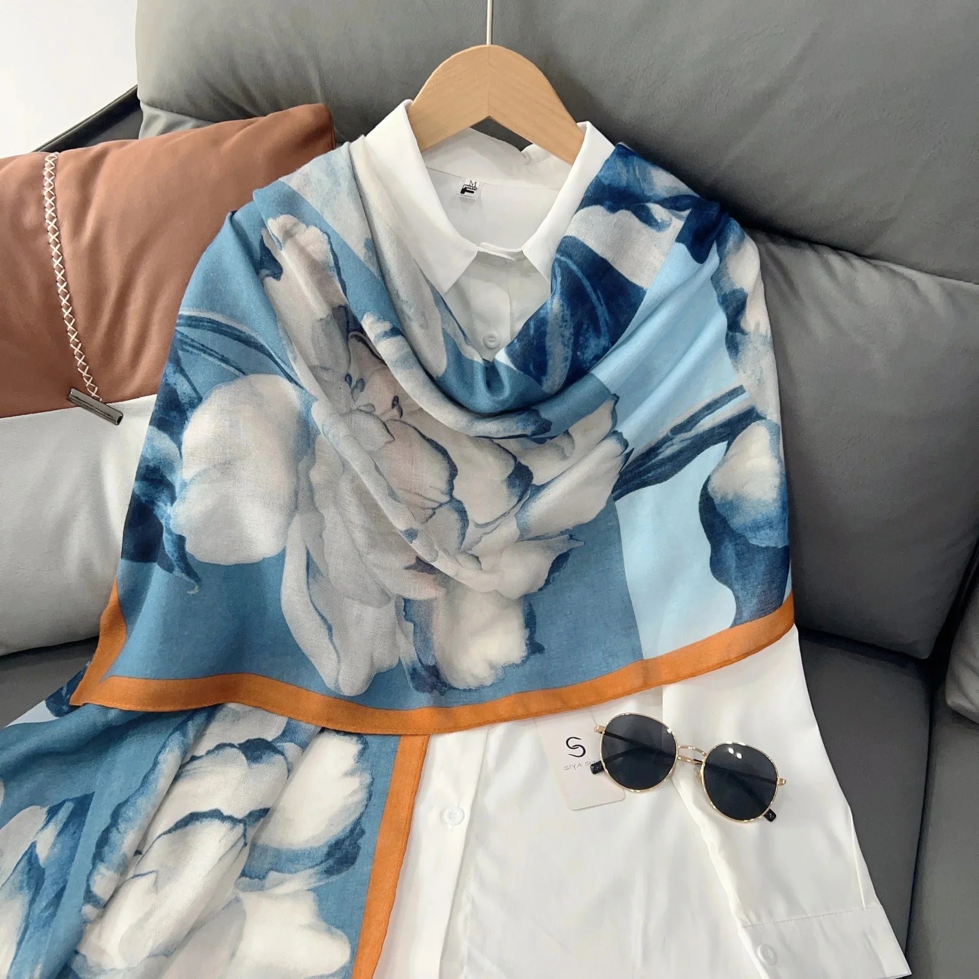 Écharpe Chic Coton-Lin : Élégance et Protection Solaire