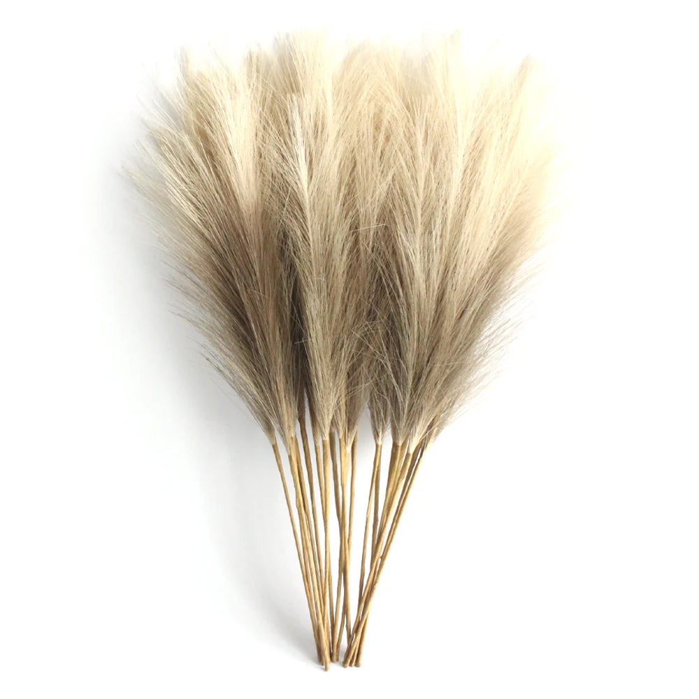 Elegant Pampas Grass: Faux Floral Décor Set