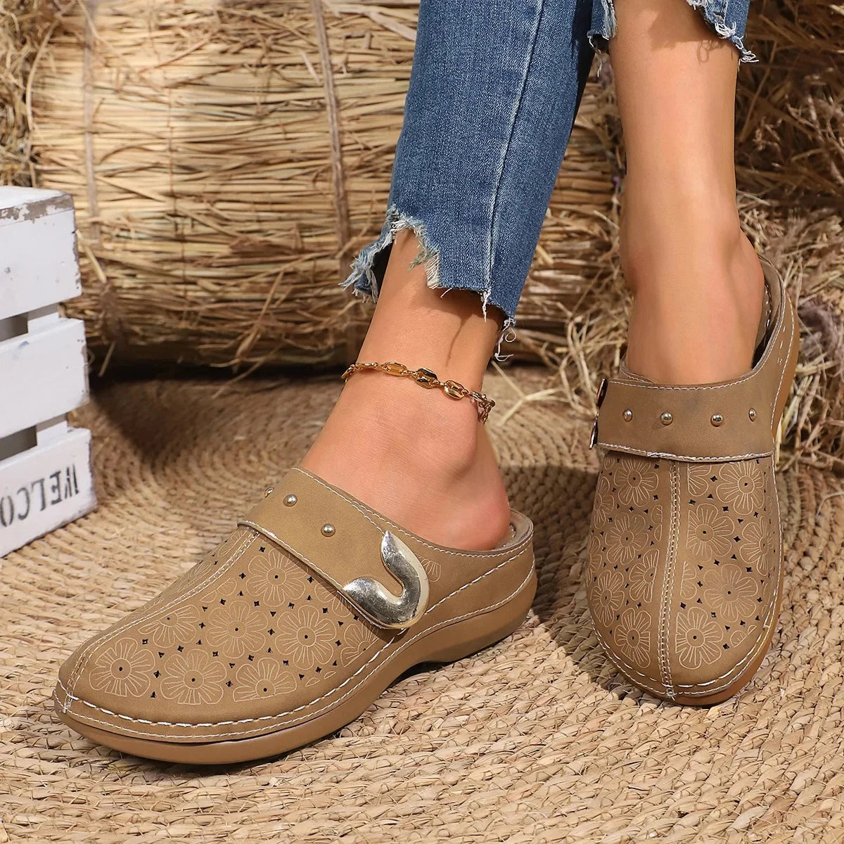 Retro Chic Thick-Heeled Summer Slippers for Women
