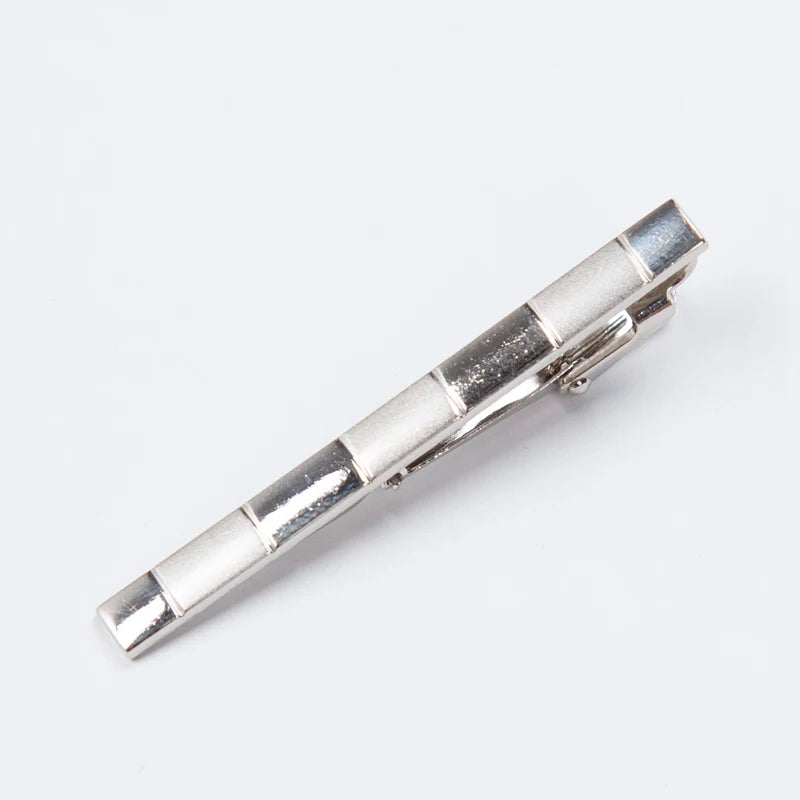 Épingle à cravate argentée en cristal pour hommes