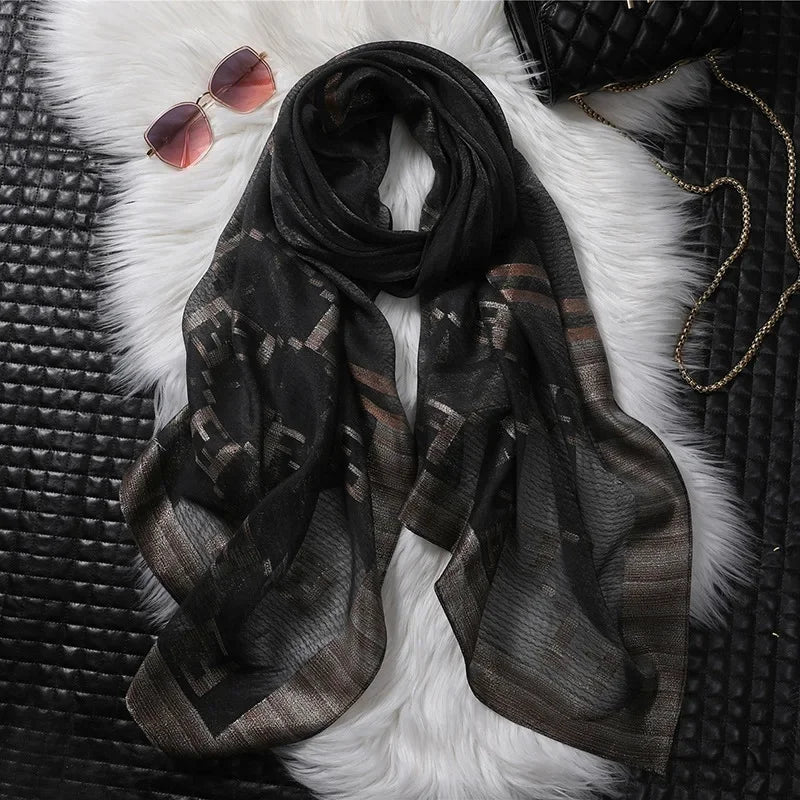 Écharpe en soie coréenne rayée dorée chic et polyvalente