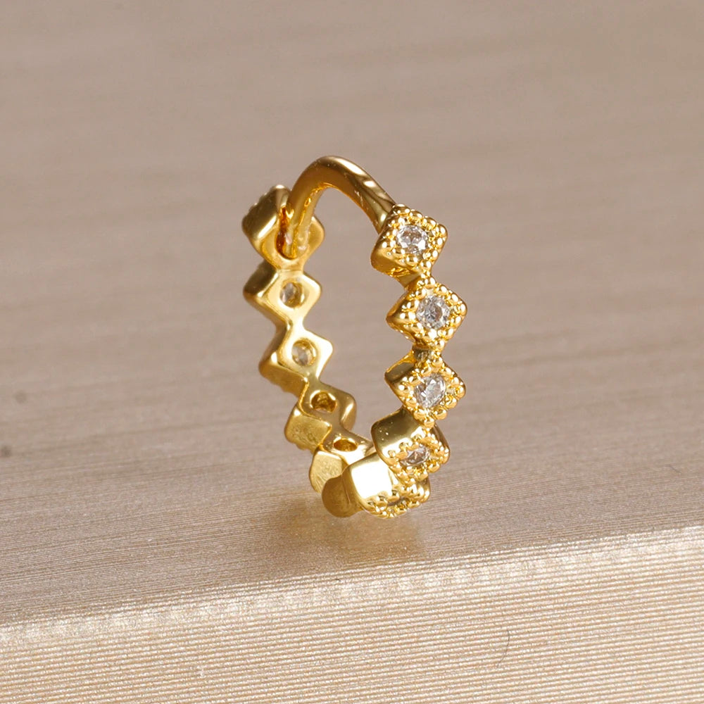 Étoile & Feuille: Boucles d'Oreilles Cerceau Chic