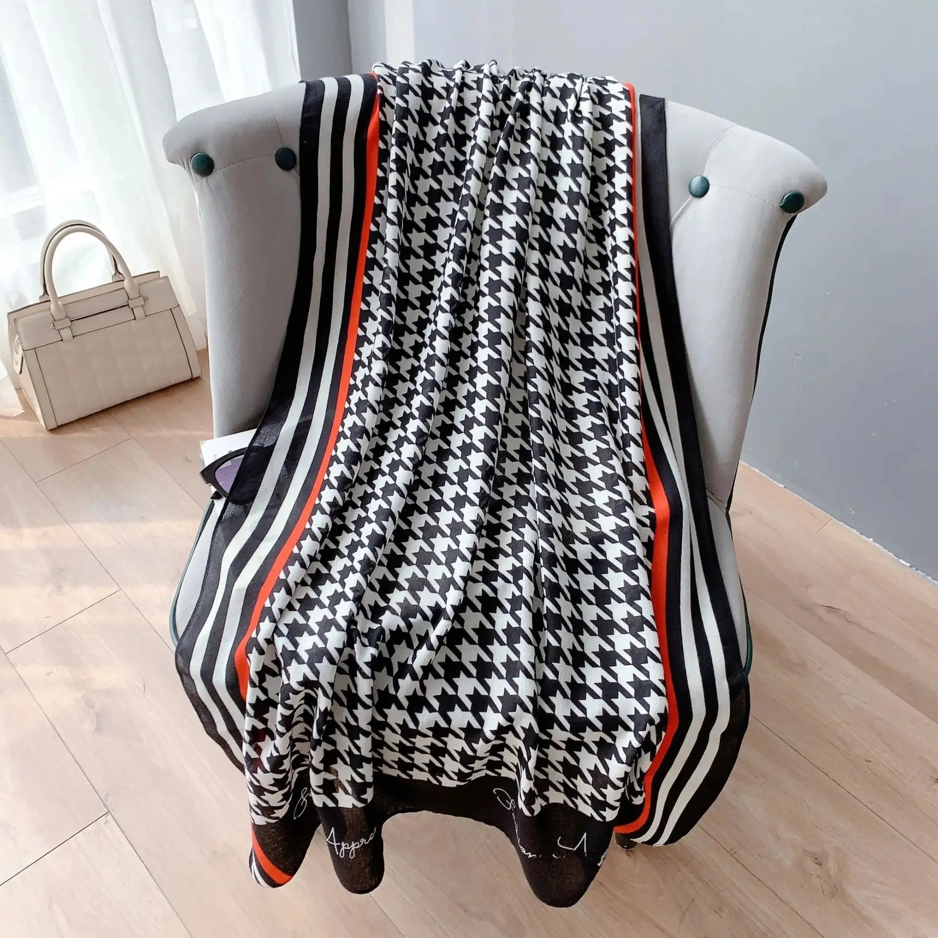 Écharpe Chic Coton-Lin : Élégance et Protection Solaire