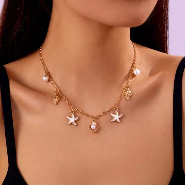Starfish & Turtle Pendant Necklace - Beachy Elegance