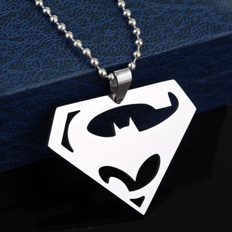 Superman Bat Keychain - Metal Pendant for Fans