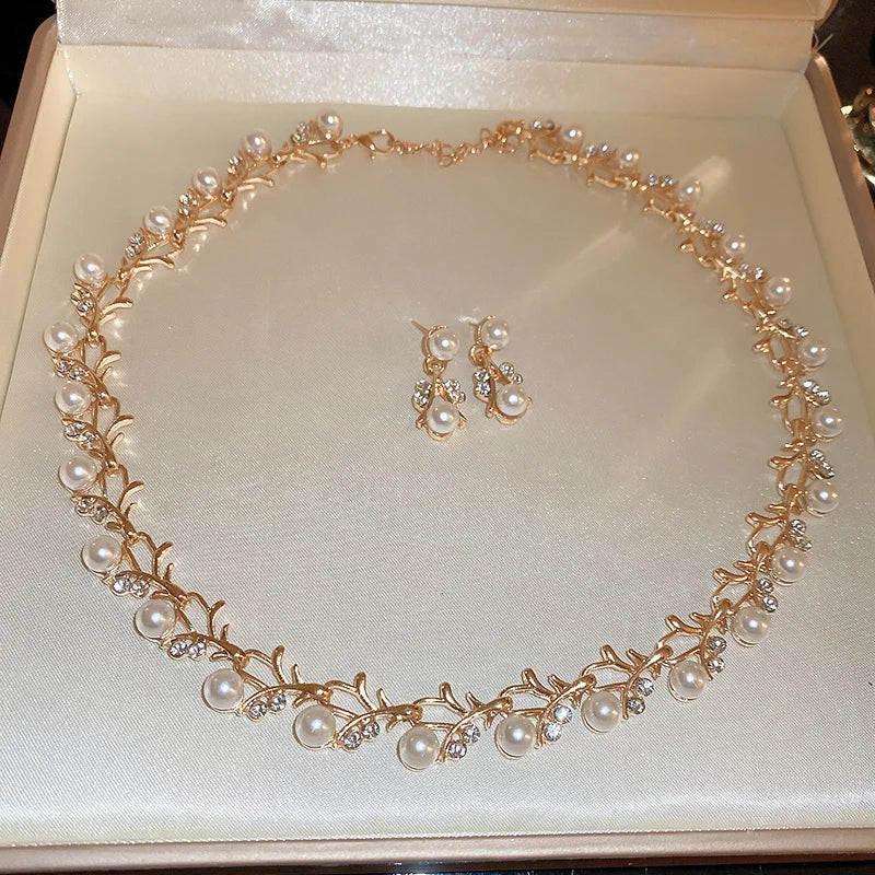 Ensemble Élégance Vintage en Perles