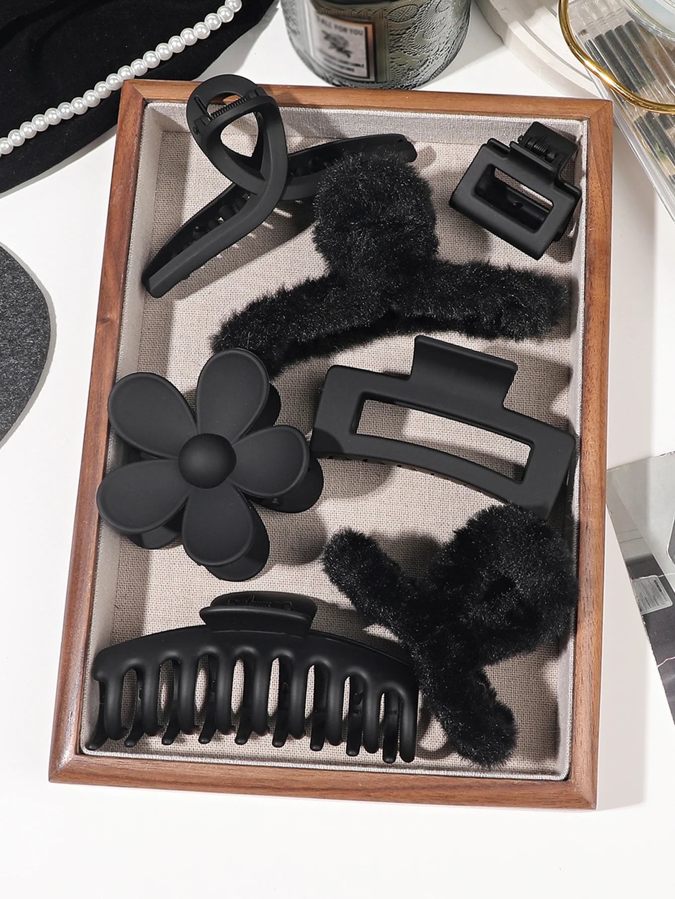 Griffes Élégantes - Pince à Cheveux Neutre