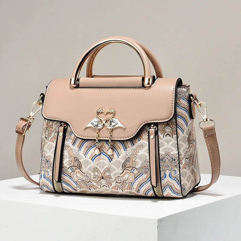 Sac carré chic en cuir pour femmes, style épaule.