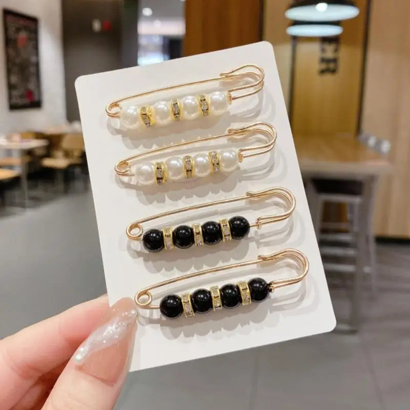 Elegant Pearl Clip: Versatile Waist & Collar Brooch