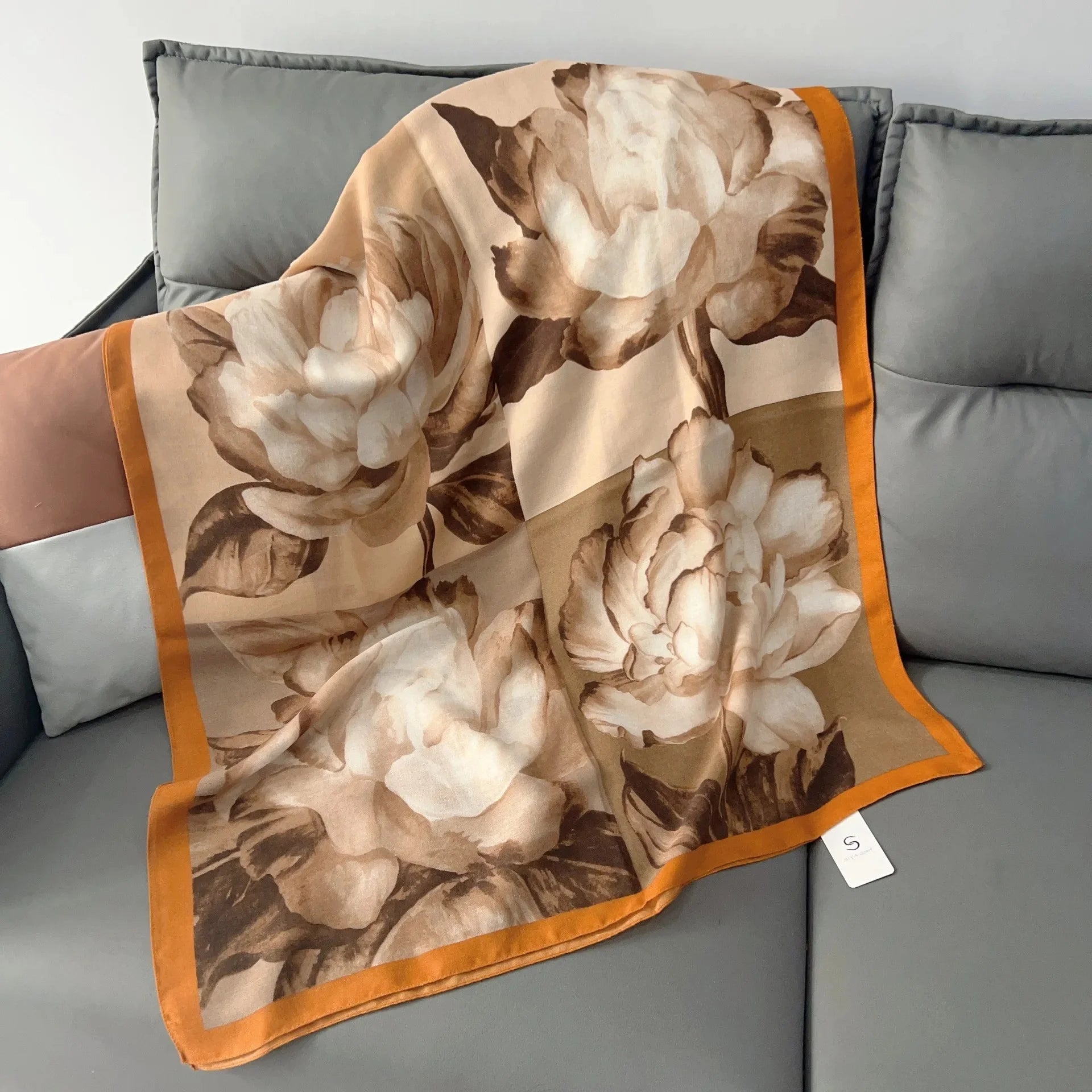 Écharpe Chic Coton-Lin : Élégance et Protection Solaire