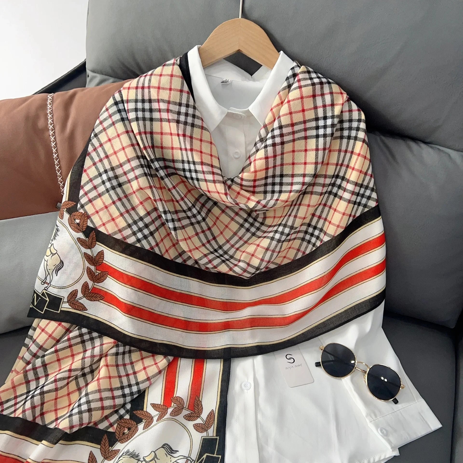 Écharpe Chic Coton-Lin : Élégance et Protection Solaire