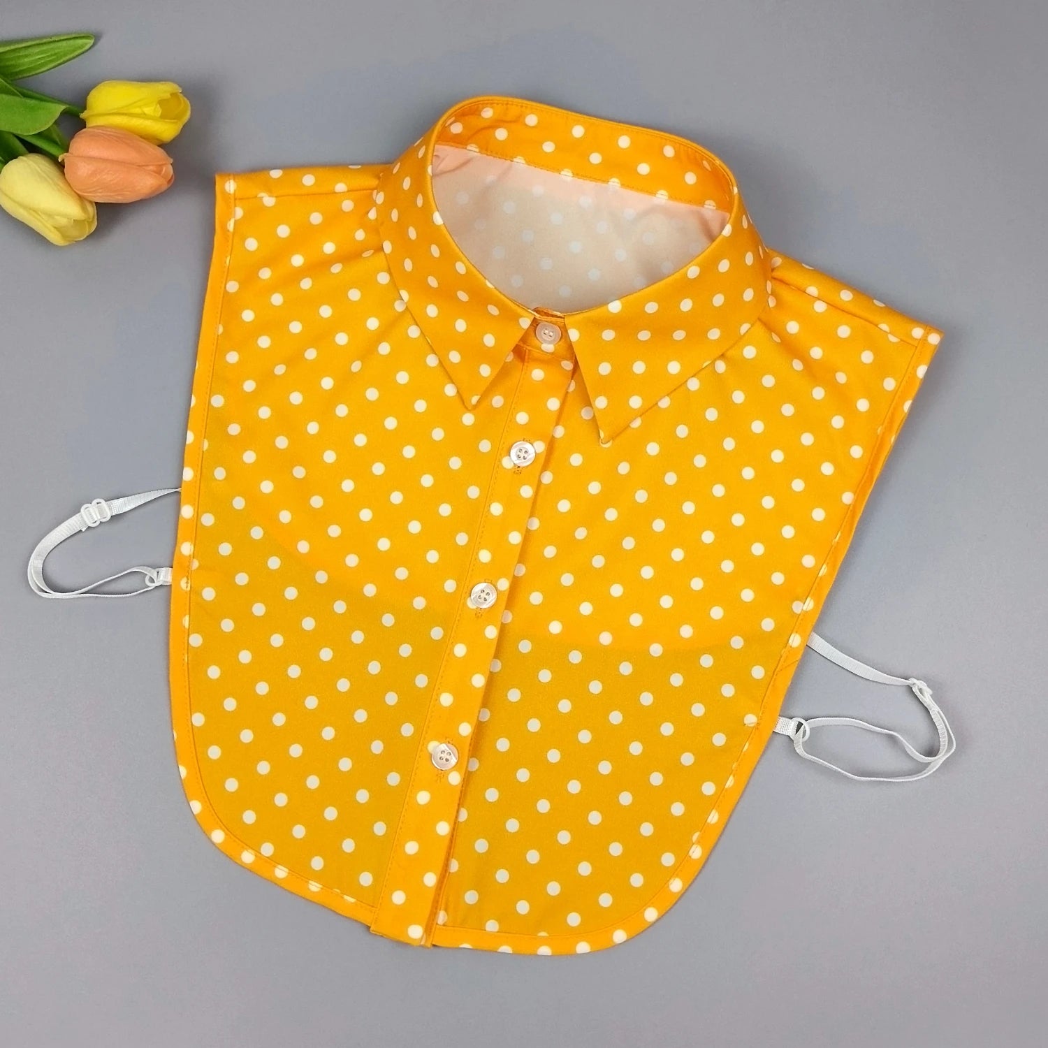 Col à pois décoratif pour chemises et pulls