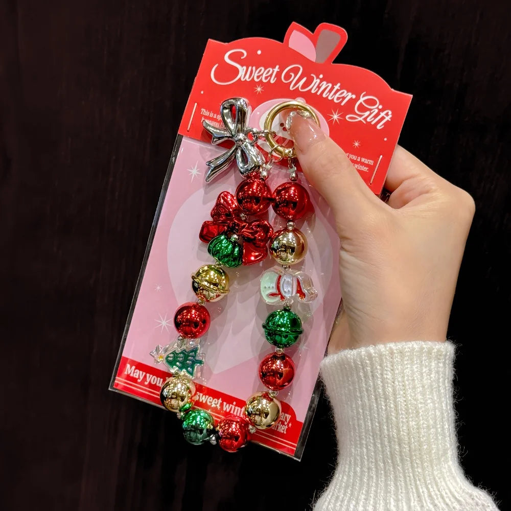 Snowman Charm Keychain: Festive Phone Accessory