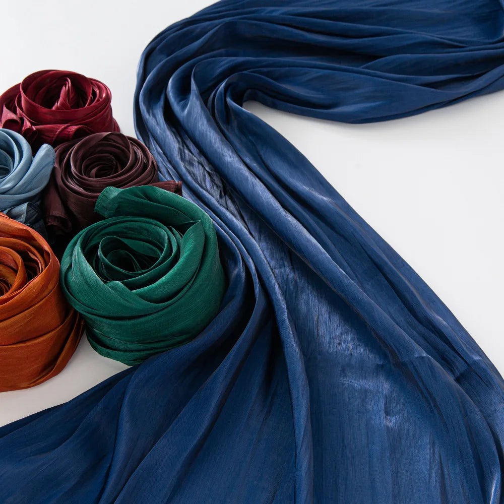 Foulards Unis en Soie Immitée - Élégance Éternelle
