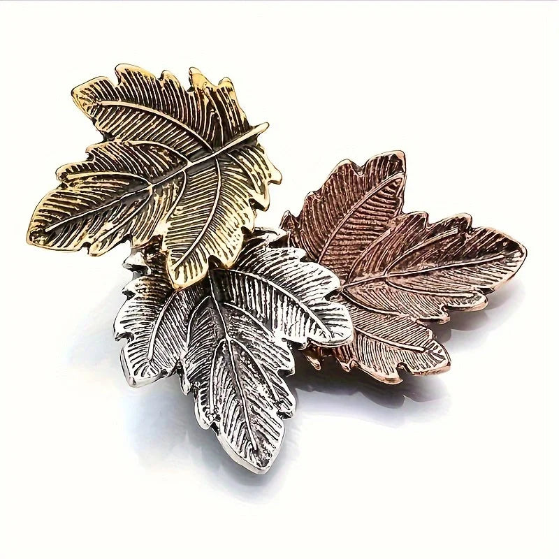Broche Élégante Feuille d'Érable avec Strass