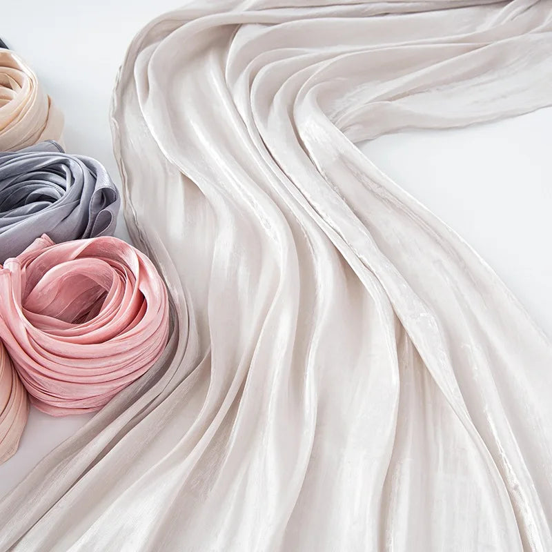 Foulards Unis en Soie Immitée - Élégance Éternelle