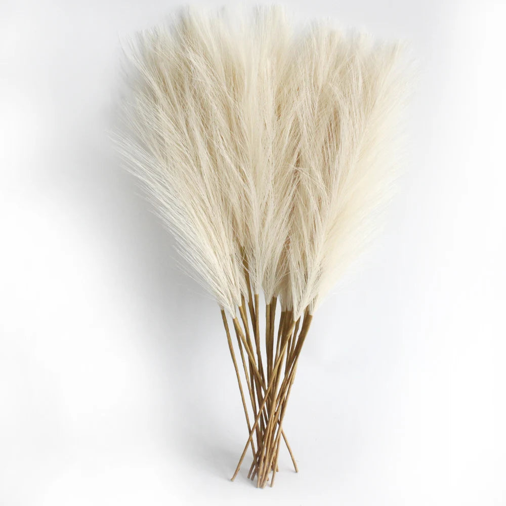 Elegant Pampas Grass: Faux Floral Décor Set