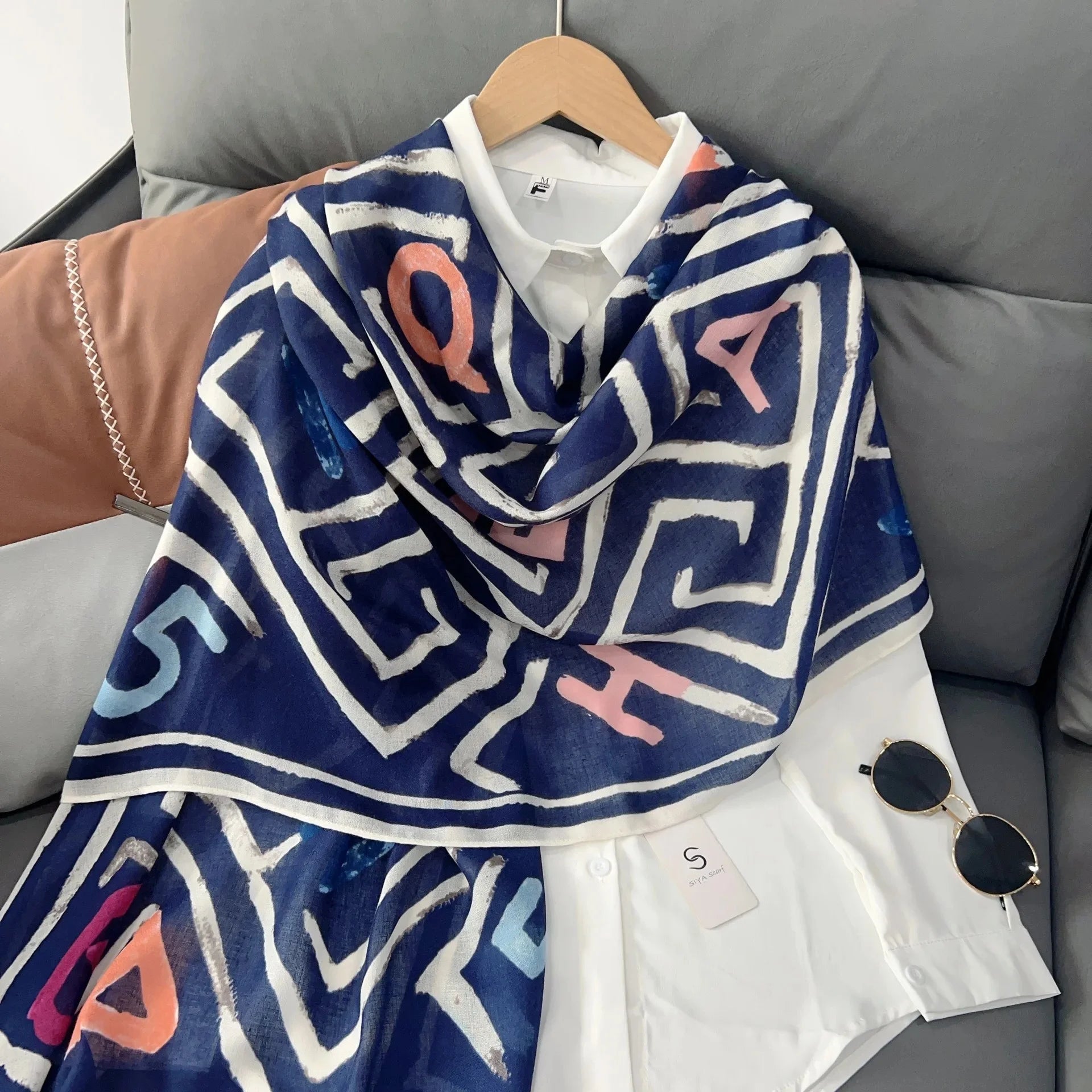 Écharpe Chic Coton-Lin : Élégance et Protection Solaire