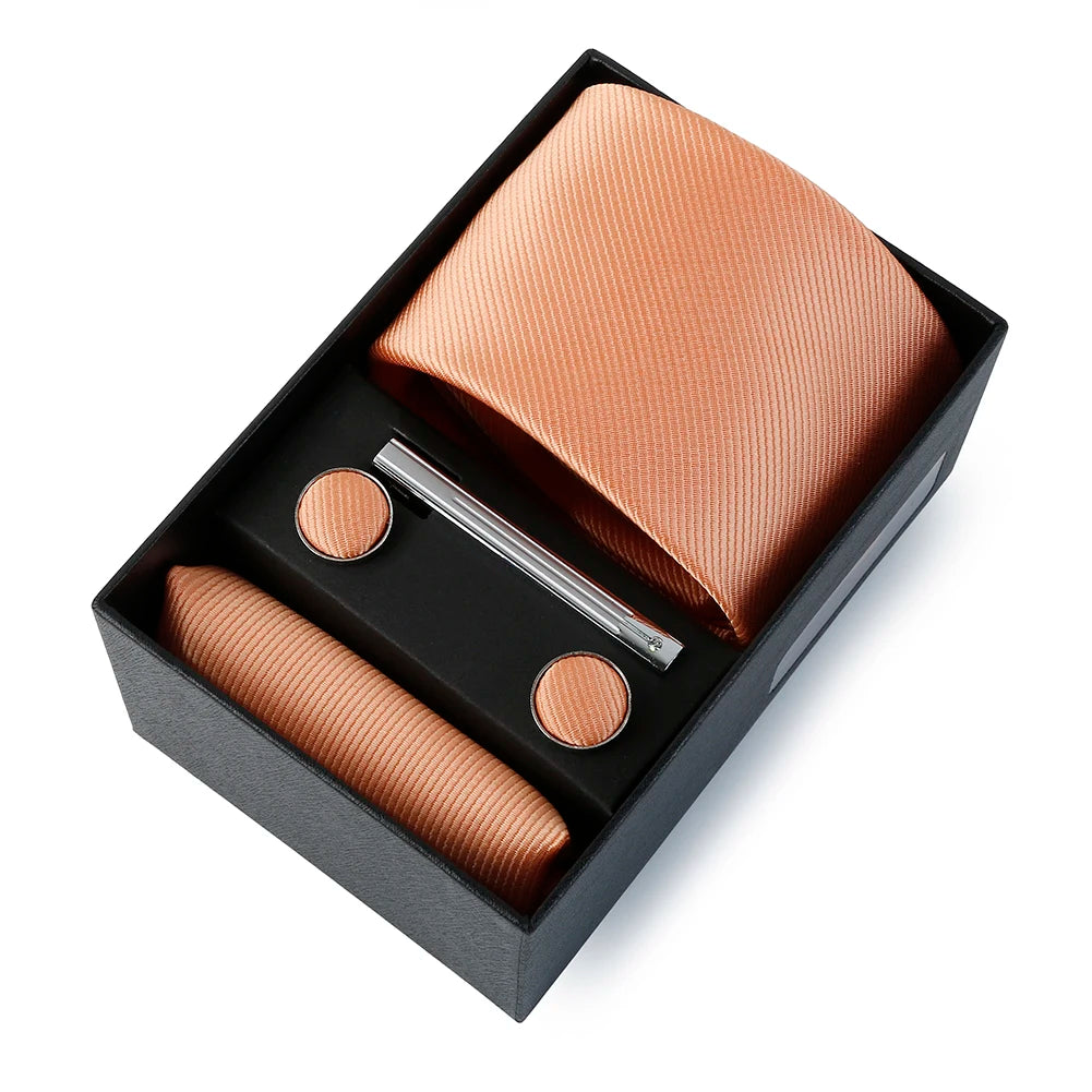 Élégance Classique : Ensemble Cravate & Accessoires