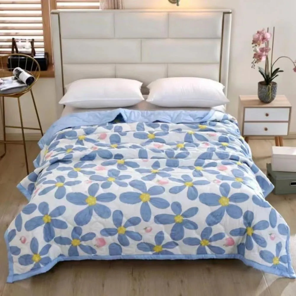 BreezeLite Queen Quilt: Airy Comfort for Summer Nights