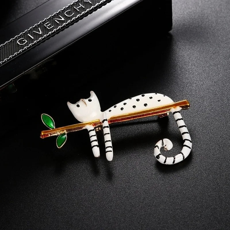 Broche Éclat Chaton en Cristal - Élégance Féline