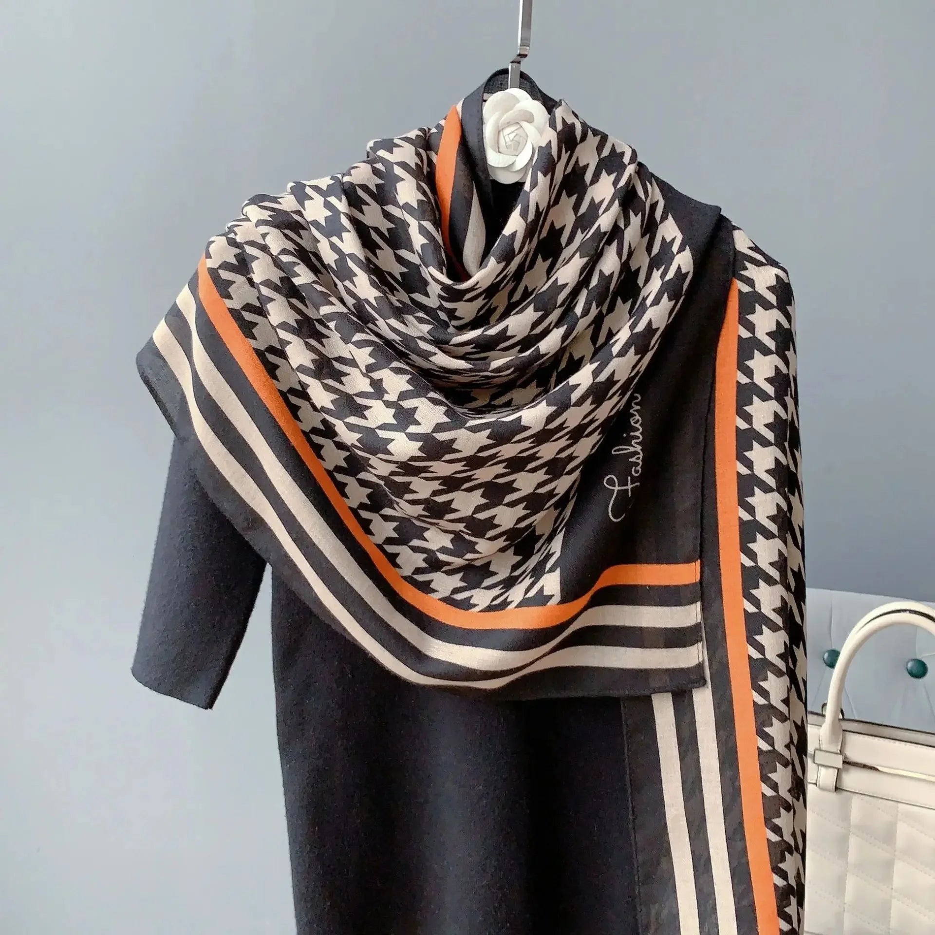 Écharpe Chic Coton-Lin : Élégance et Protection Solaire