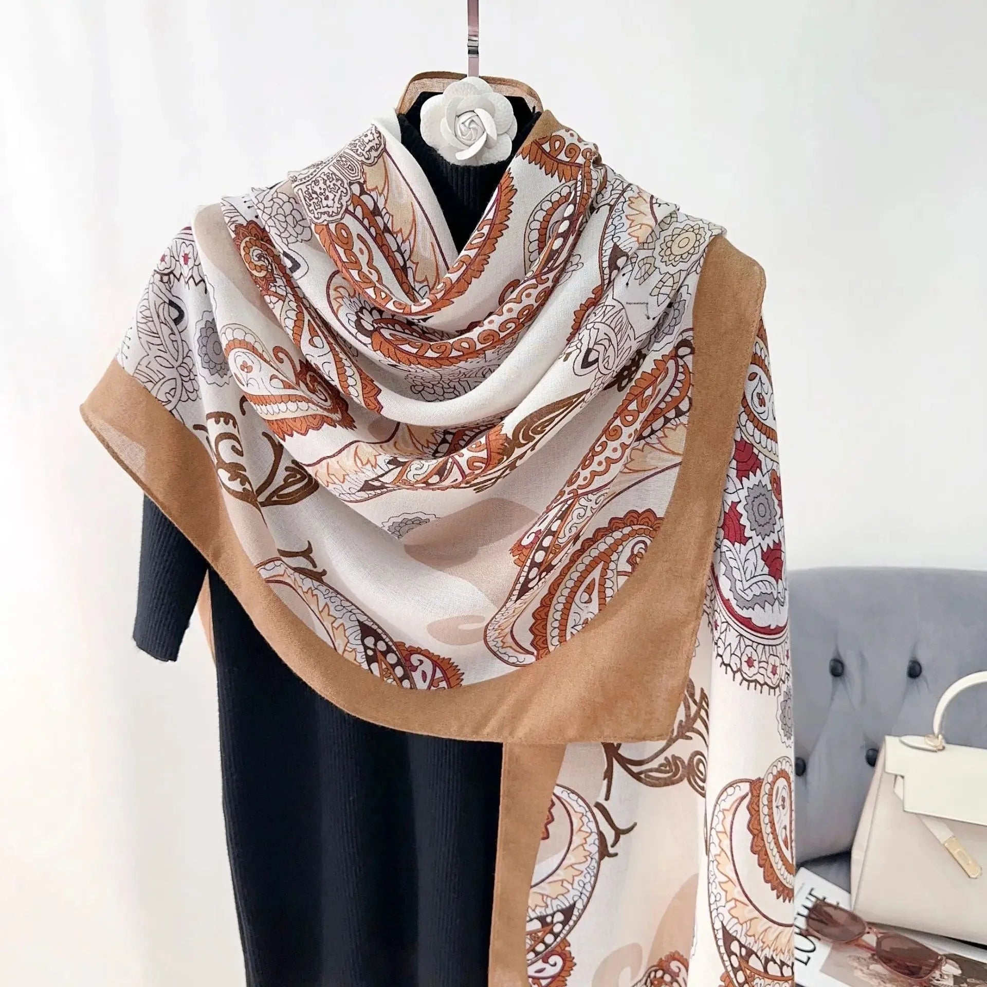 Écharpe Chic Coton-Lin : Élégance et Protection Solaire