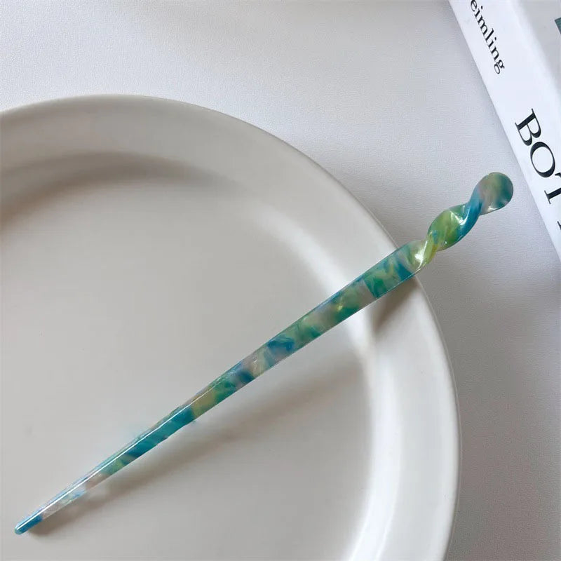 Bâtons de cheveux vintage en acétate pour femmes.