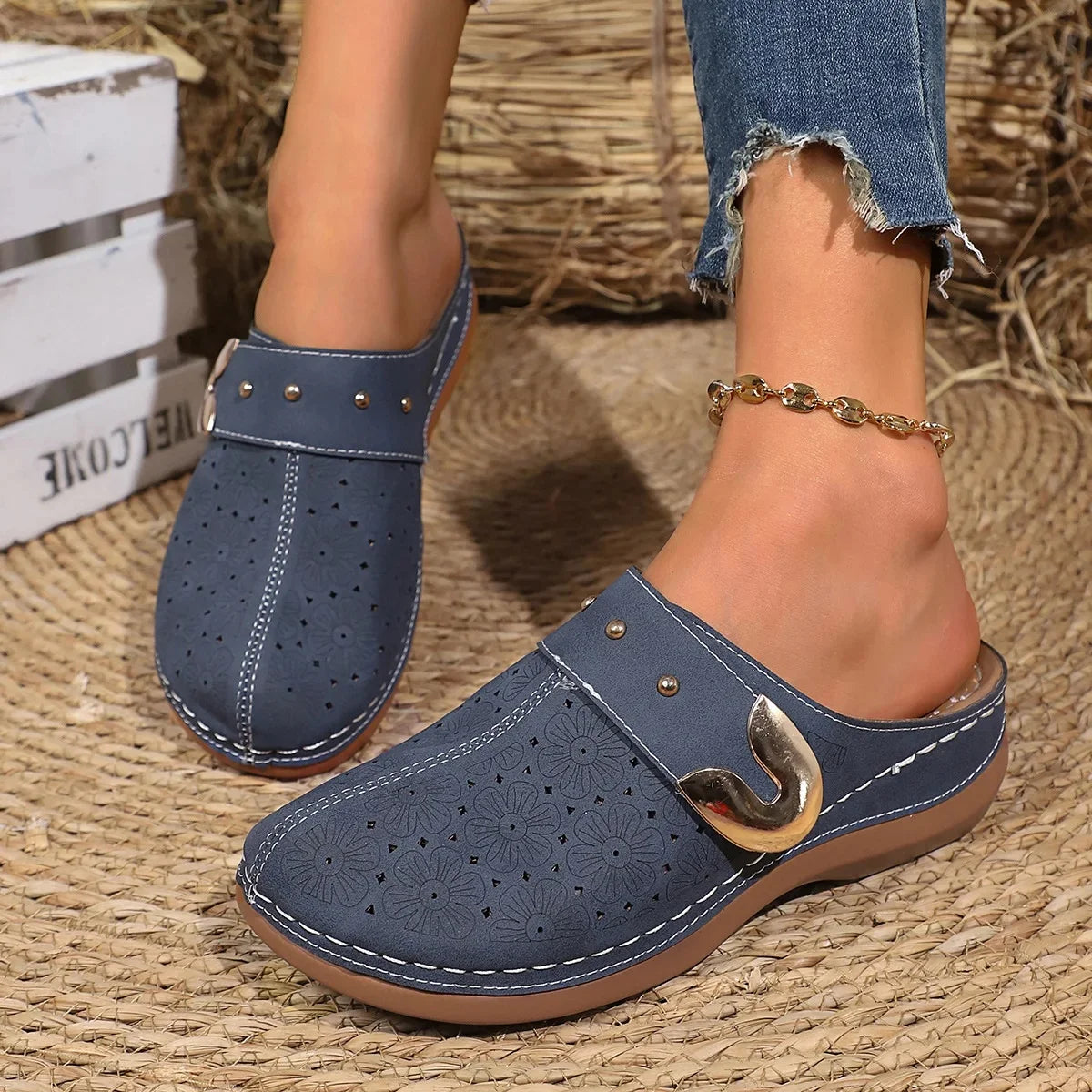 Retro Chic Thick-Heeled Summer Slippers for Women