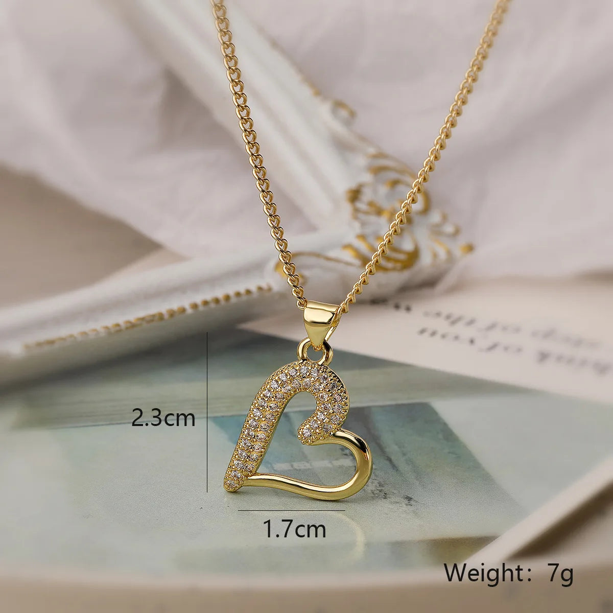 Zircon Heart Pendant Necklace by Mafisar