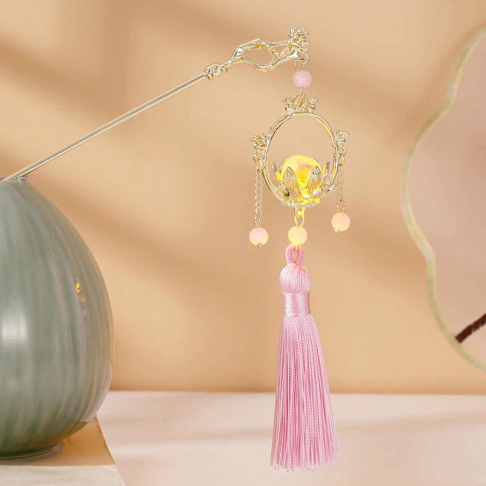 Épingle Lotus Lumineuse Chic