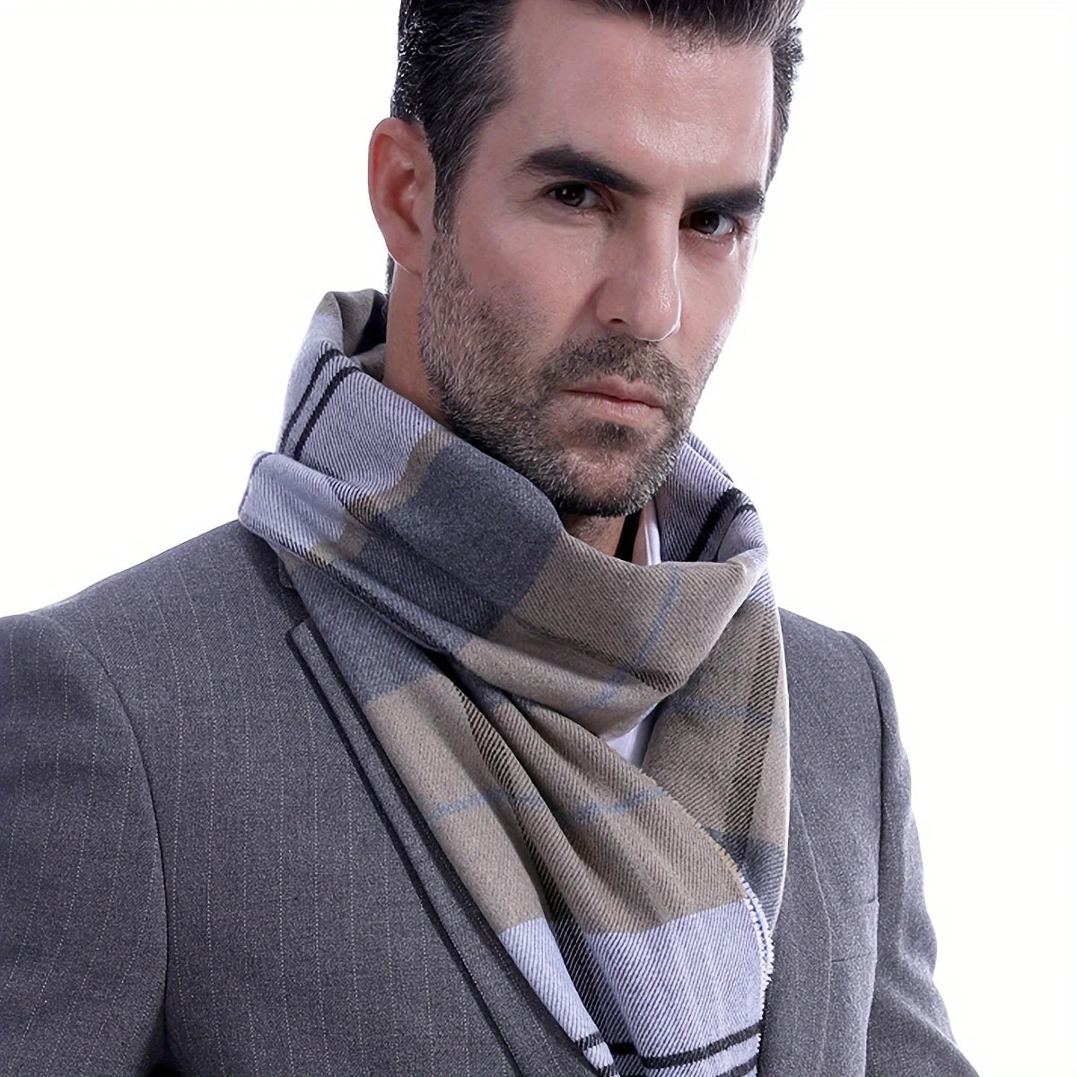 Plaid Luxe: Écharpe Douce et Élégante pour Hommes