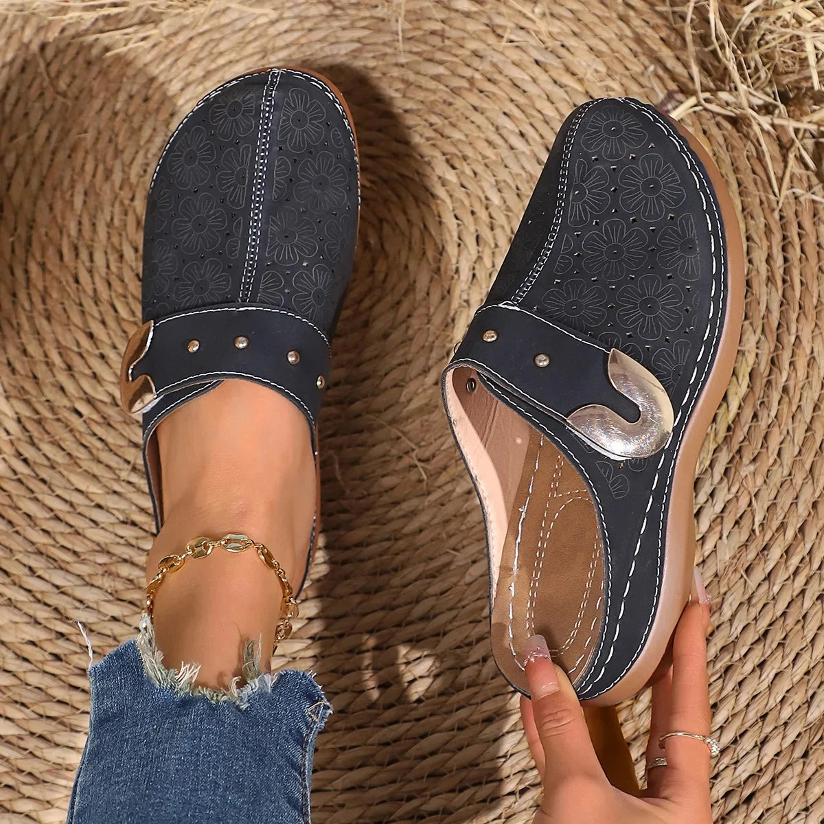 Retro Chic Thick-Heeled Summer Slippers for Women