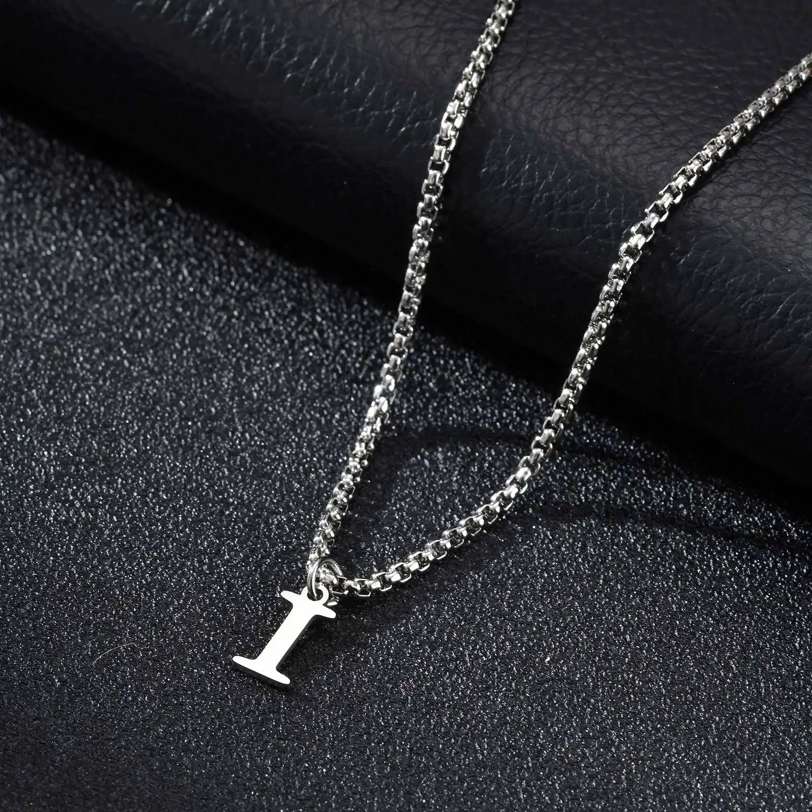 Collier Initiales Vnox en Acier Inoxydable