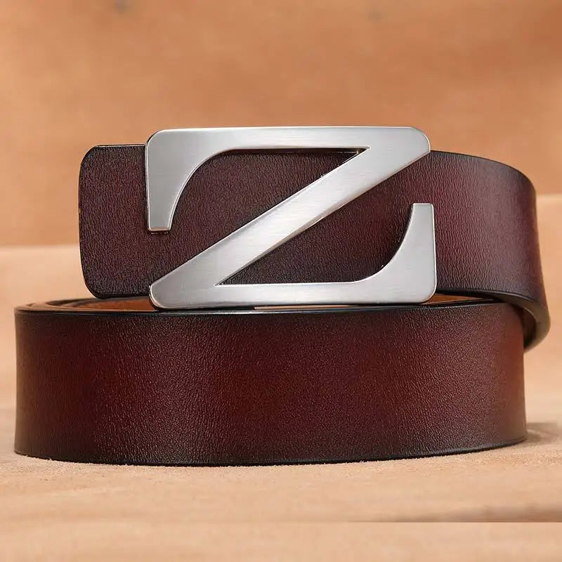 Ceinture rétro en cuir homme, boucle lisse stylée.