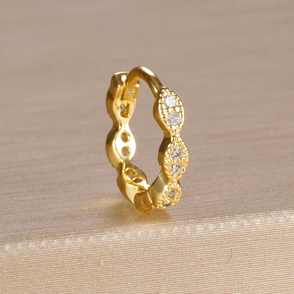 Étoile & Feuille: Boucles d'Oreilles Cerceau Chic